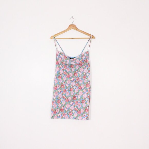 Motel Alvina Bodycon Dress In Bloom Floral Blue Base - Picture 5 of 9